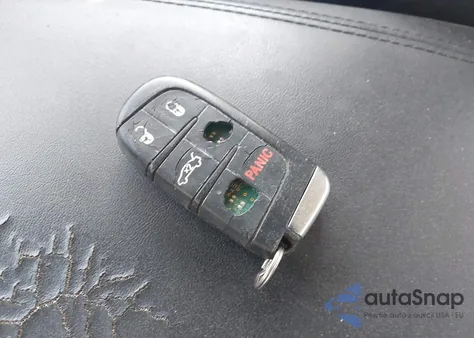 2016 Chrysler 200 Limited/Limited Platinum from USA, damaged, VIN 1C3CCCAB1GN142638